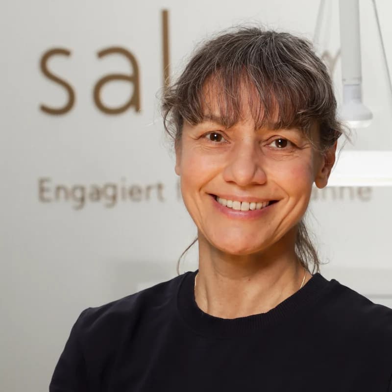 Dr. med. dent. Anita Böhm, Angestellte Zahnärztin