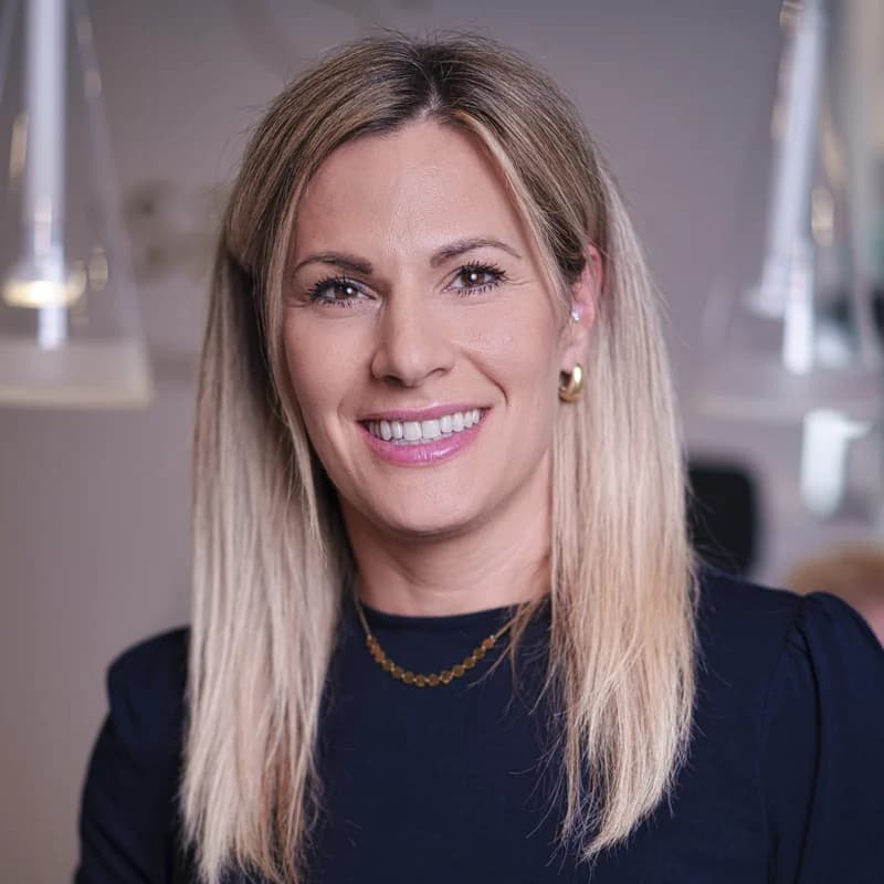 Daniela Giesbertz-Neumann, Zahnmedizinische Fachangestellte · Prophylaxeleitung
